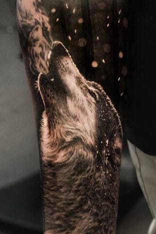 The 19 Best Howling Wolf Tattoos for Men & Women - PetPress