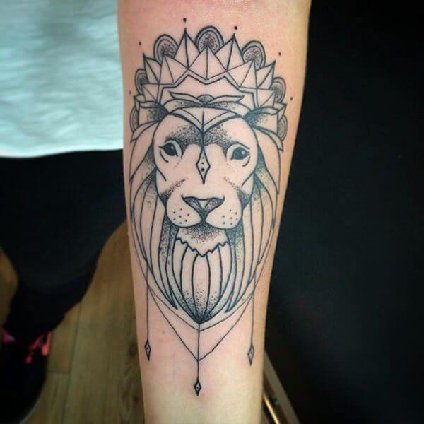 20 Best Lion Tattoo Designs For Women - PetPress