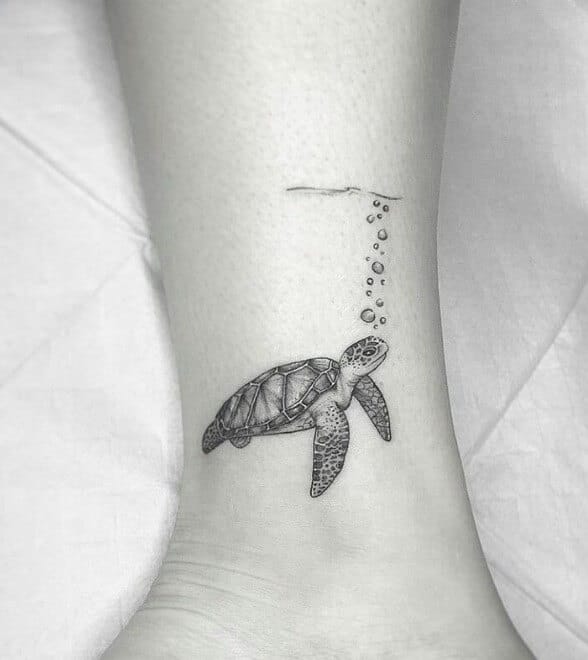 21+Small & Simple Turtle Tattoo Designs - PetPress