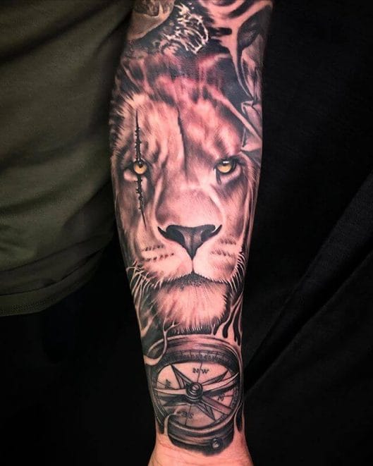 12+ Cool Lion King Tattoo Ideas - Sleeve Tattoo Designs - PetPress