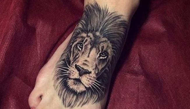 12+ Cool Lion Tattoos On Foot - PetPress