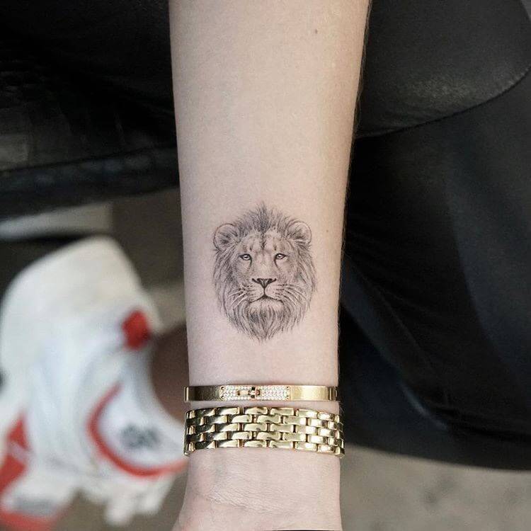 15+ Small Lion Tattoos - Tiny Tattoo Designs - PetPress