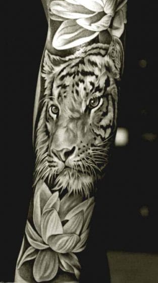 14+ Amazing Tiger and Lily Tattoo Designs - PetPress