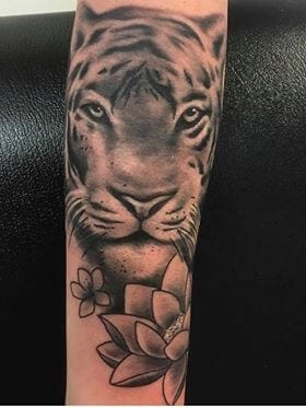 14+ Amazing Tiger and Lily Tattoo Designs - PetPress