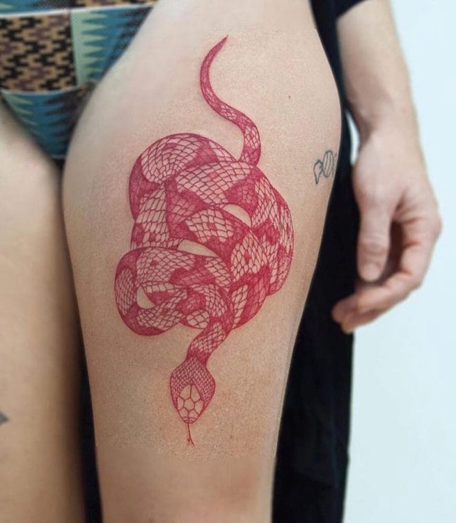 red-snake-tattoo-thigh