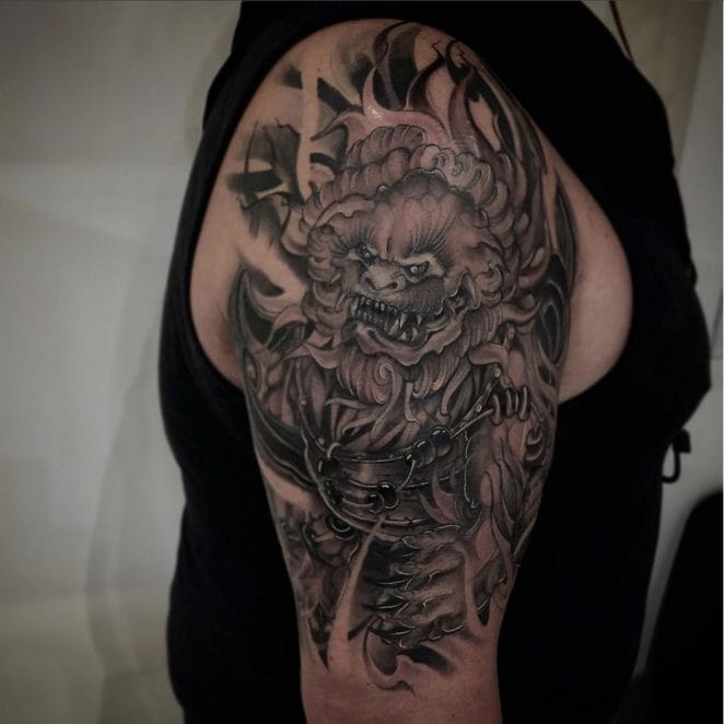 shoulder foo dog tattoo